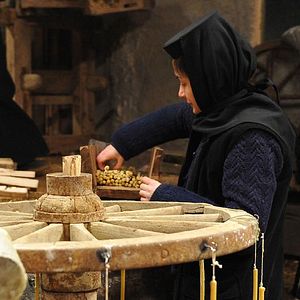 Foto Más allá de las colinas