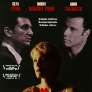 Foto Atrapada entre dos hombres