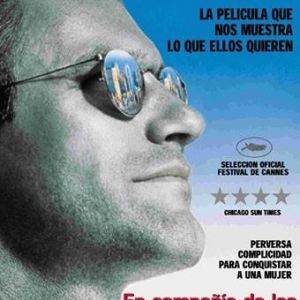 Foto En compañía de hombres