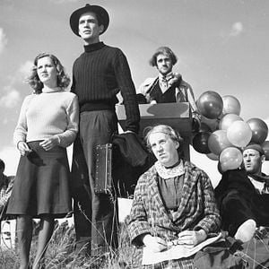 Foto LLueve sobre nuestro amor