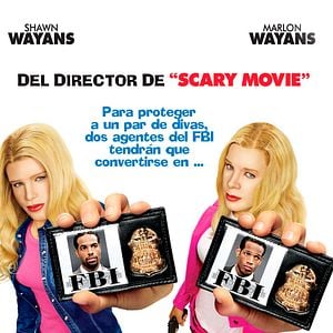 Foto Dos "rubias" de pelo en pecho