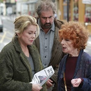 Foto En un patio de París