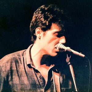 Foto Antonio Vega, tu voz entre otras mil