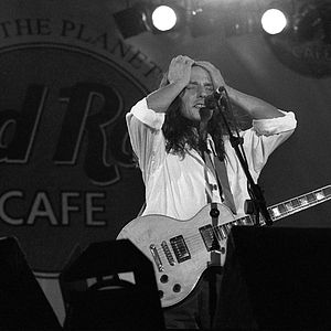 Foto Antonio Vega, tu voz entre otras mil