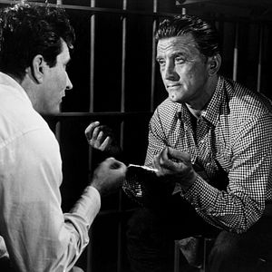 Los valientes andan solos - Película 1962