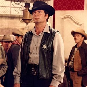 Foto También un sheriff necesita ayuda