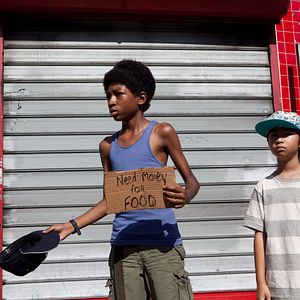 Foto The Inevitable Defeat of Mister and Pete