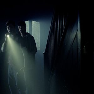 Foto Los intrusos (White Settlers)