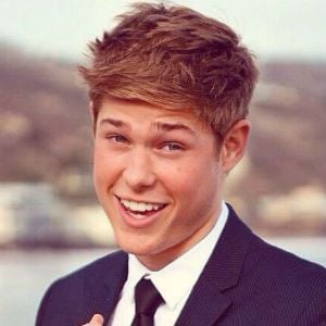 Foto Mason Dye