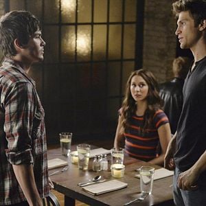 Foto Troian Bellisario