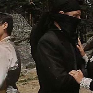 Foto Cabalgando hacia la muerte (El Zorro)