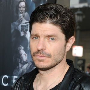 Foto Damian John Harper