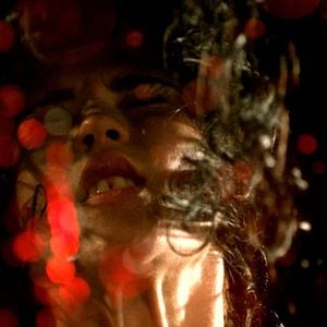 Foto L'étrange couleur des larmes de ton corps