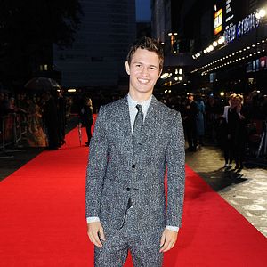 Foto Hombres, mujeres & niños