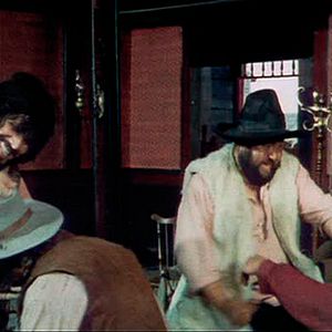 Foto Todos para uno, golpes para todos