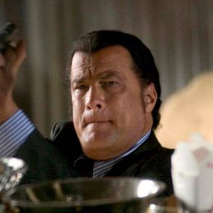 Foto Golpe al amanecer