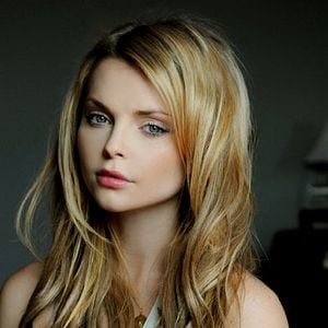 Foto Izabella Miko