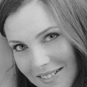 Foto June Diane Raphael