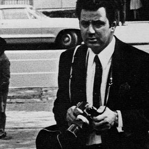 Foto Smash His Camera