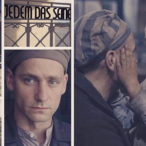 Foto Desnudo entre lobos