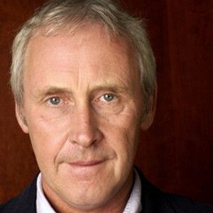 Foto Gillies MacKinnon