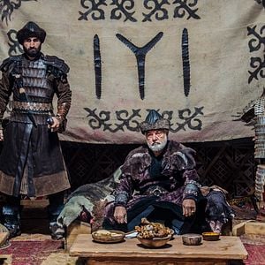 Foto Diriliş Ertuğrul