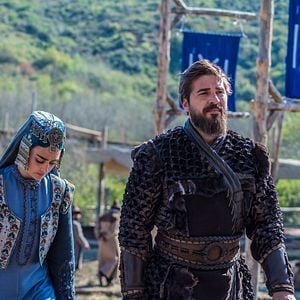 Foto Diriliş Ertuğrul