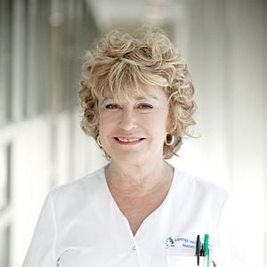 Foto Nina, una enfermera diferente