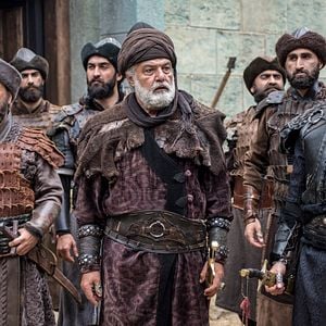 Foto Diriliş Ertuğrul
