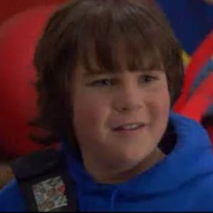 Foto El juego de los extraños