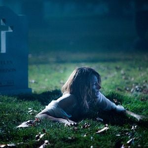 Foto Burying the Ex
