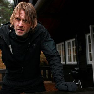 Foto Varg Veum - Flores amargas