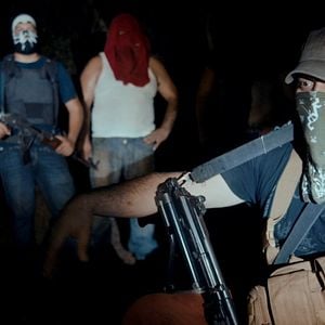 Foto Cartel Land