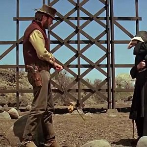 Foto Dos mulas y una mujer