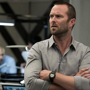 Foto Sullivan Stapleton