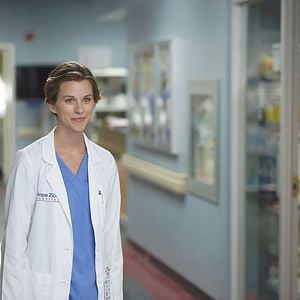 Foto Saving Hope