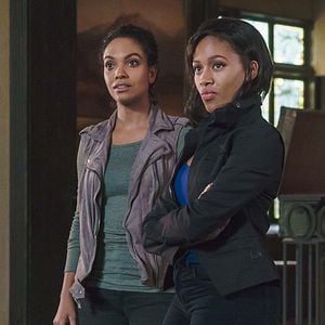 Foto Lyndie Greenwood