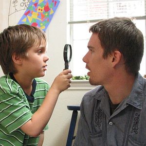 Foto Una pandilla de pelotas