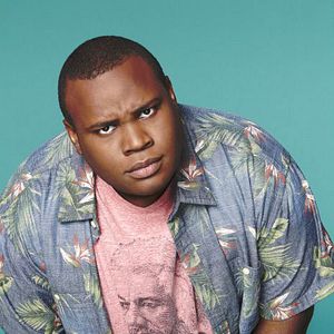 Foto Cooper Barrett's Guide To Surviving Life