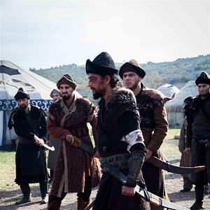 Foto Diriliş Ertuğrul