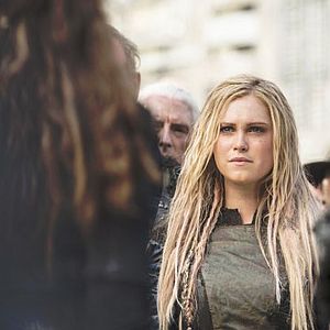 Foto Eliza Taylor