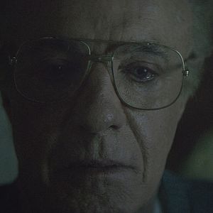 Foto Alguien está vigilándote