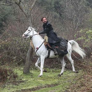 Foto Diriliş Ertuğrul