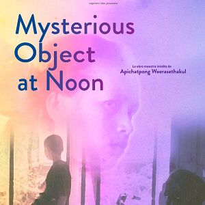 Foto Mysterious Object at Noon