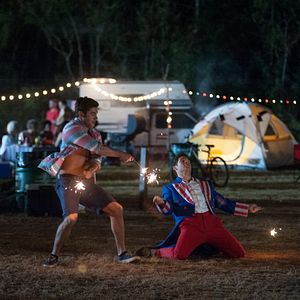 Foto Mike y Dave buscan rollo serio