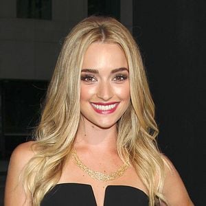 Foto Brianne Howey