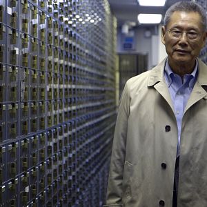 Abacus: Small Enough To Jail - Documental 2016
