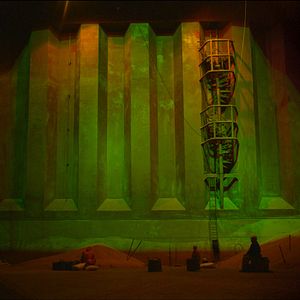 Foto Dead Slow Ahead