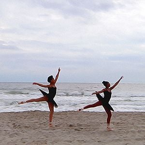 Foto How To Let Go Of The World (And Love All The Things Climate Can't Change)