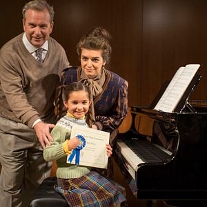 Foto Complete Unknown